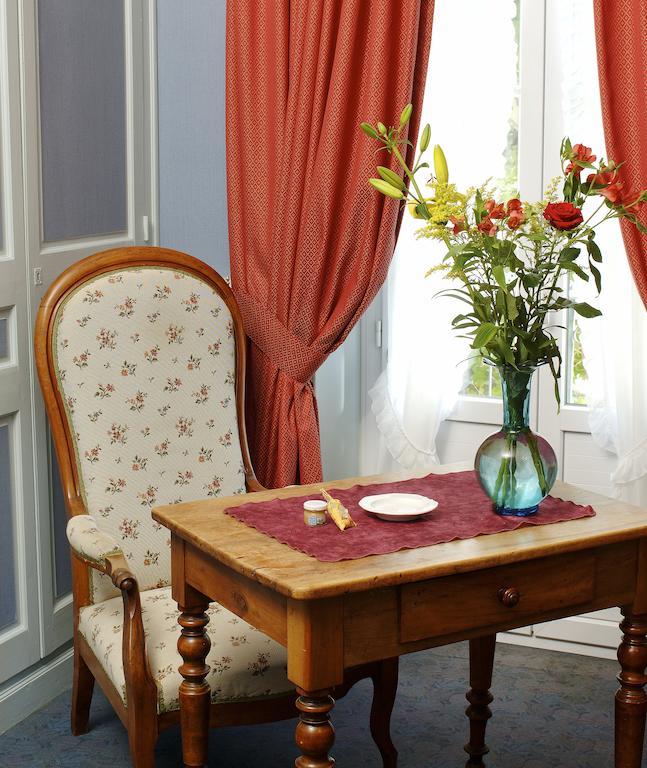 Hotel Colombet Ньон Номер фото